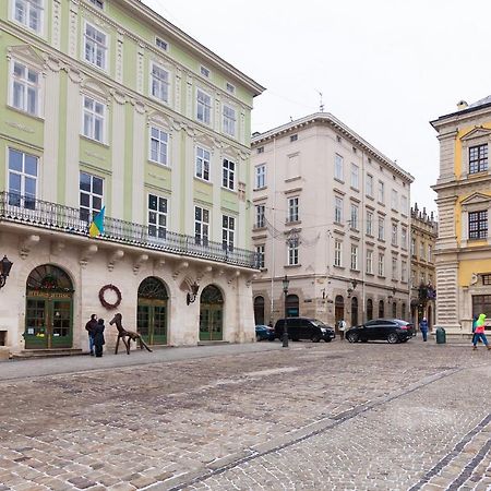 Friends House On Square Rynok Lviv Exterior foto